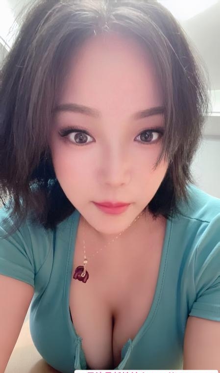 大奶少妇琳琳 2