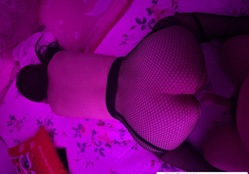 后入肥臀妃妃 3