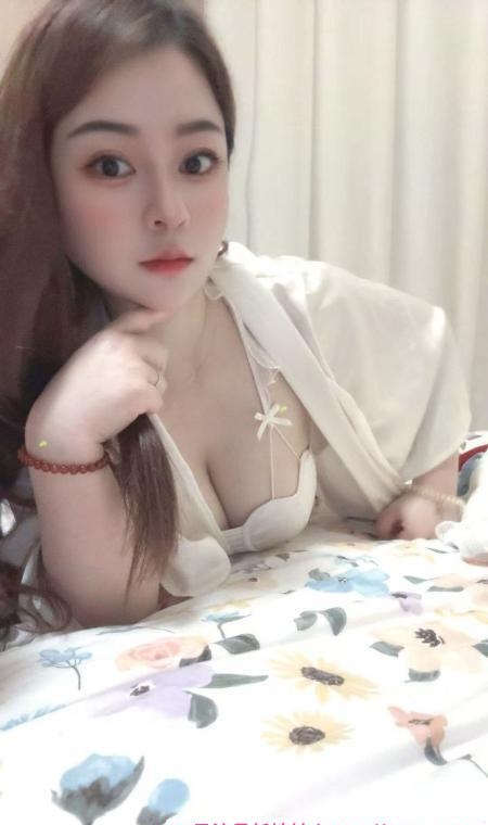 大奶婉婷美少妇 3