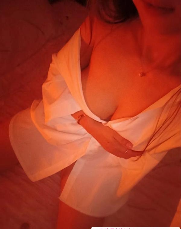 大波人妻少妇 3