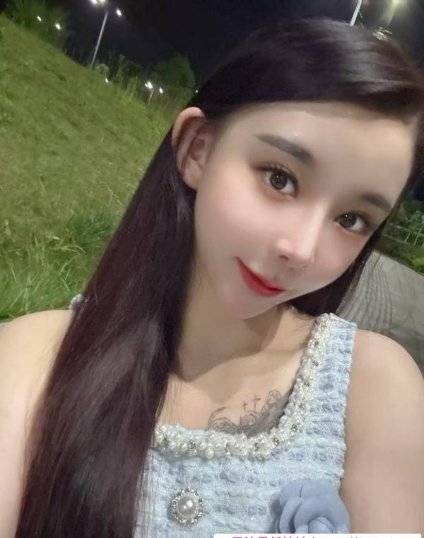 江汉女友系大长腿 4