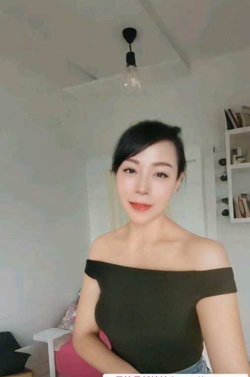 激情舌吻少妇 1