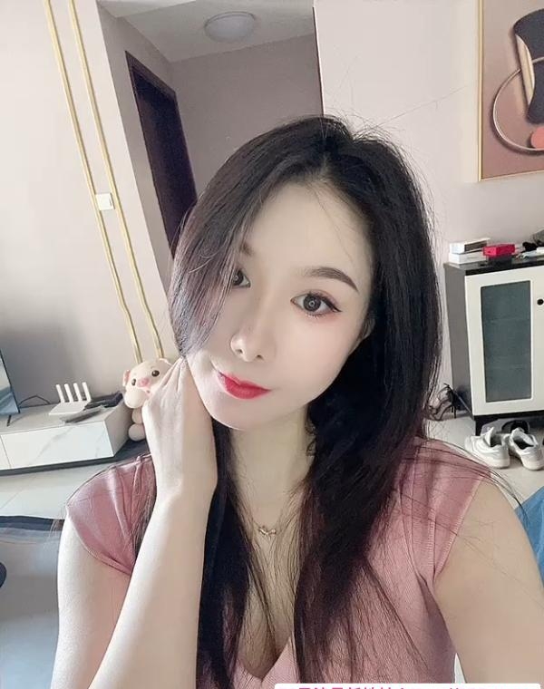 罗湖性感白玫瑰 1