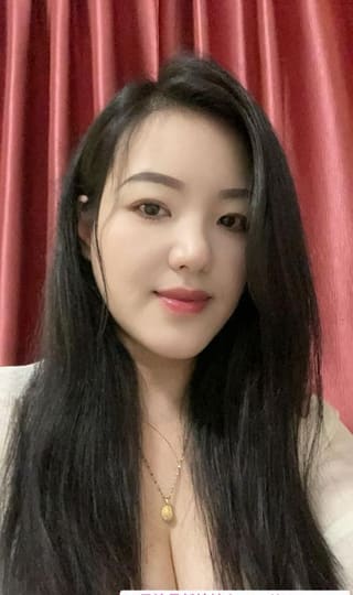 大奶骚妇
