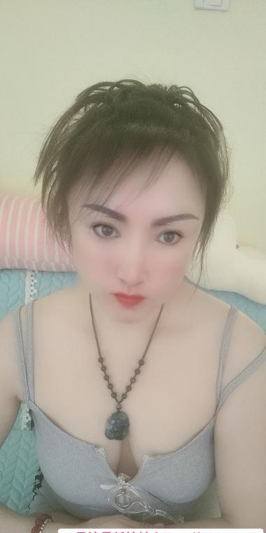 津南少妇会喷水 1