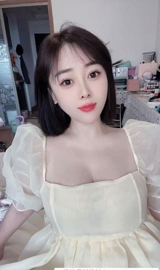 短发御姐艾琳