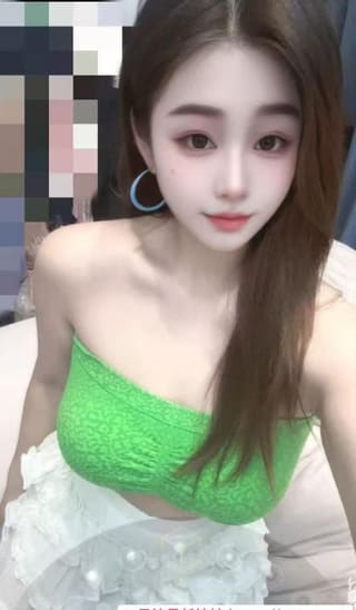 颜值E杯颍儿