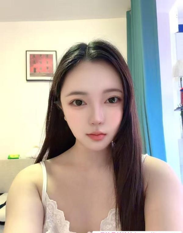 静安菲菲小可爱 1