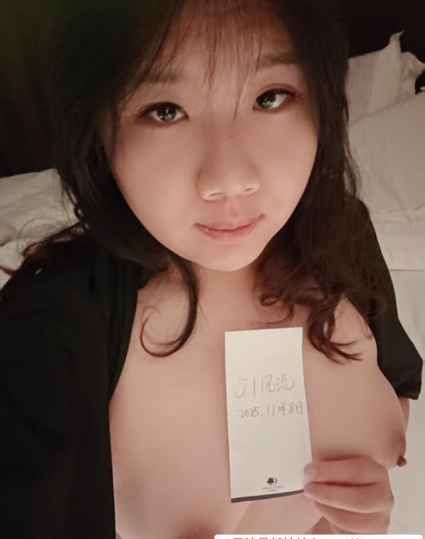 肉感甜妹小呱 1