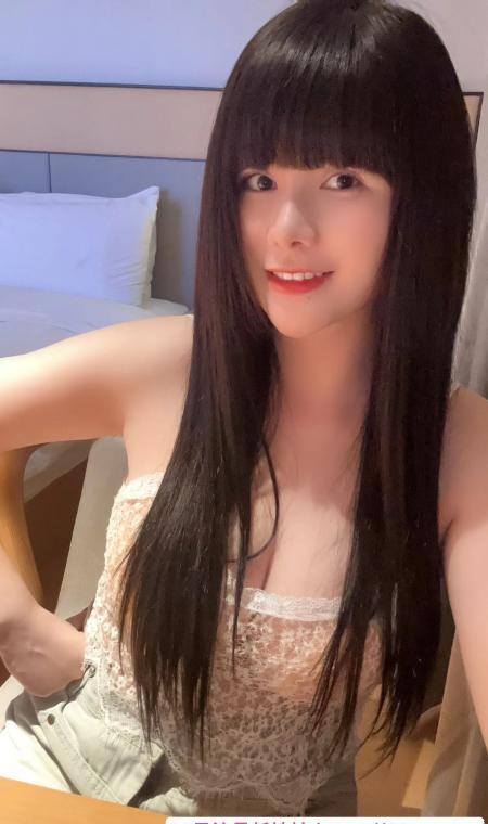 静安大奶诱惑姐姐 2