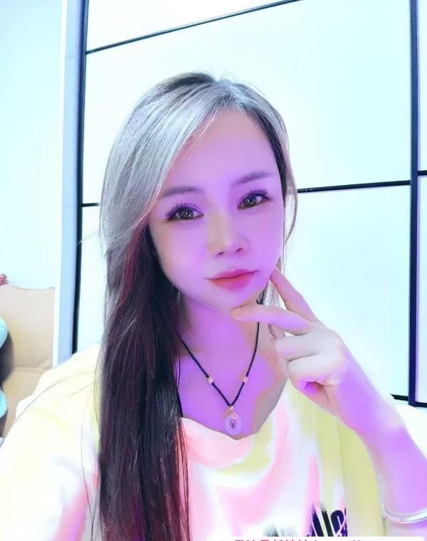 嘉定娇小少妇 2