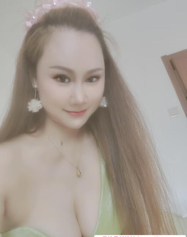 骚气E奶小姐姐 2