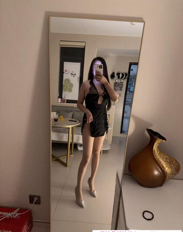 滨江制服骚女 2