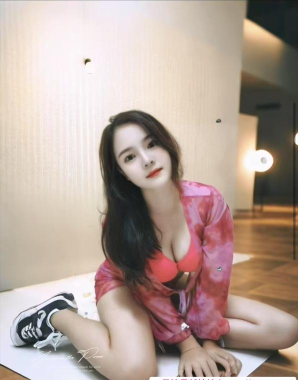 皮肤白嫩苏桐 2