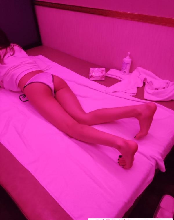 一个美腿玩一天 2