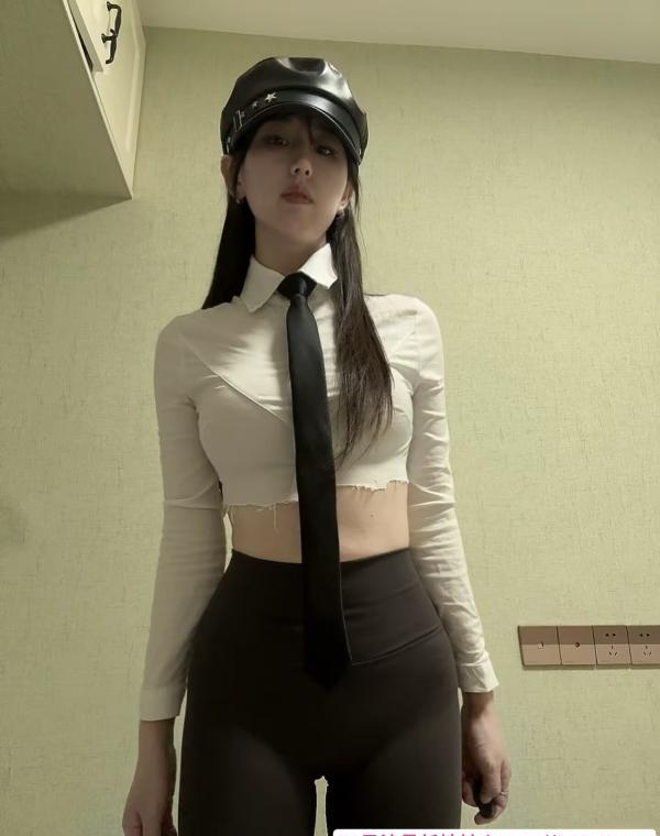 天河大胸妹身材好 2