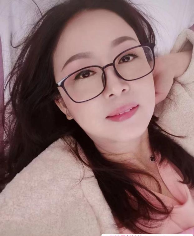 天然大胸御姐范 2