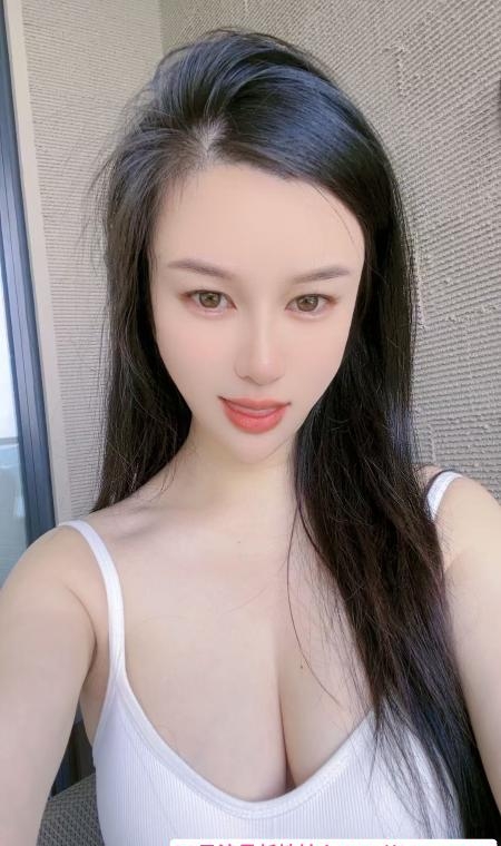 龙华艳舞莞式可欣 2