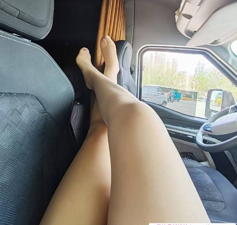 体验大奶蒙族少妇 3
