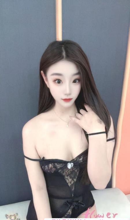 东四环黑丝翘臀倩倩 3