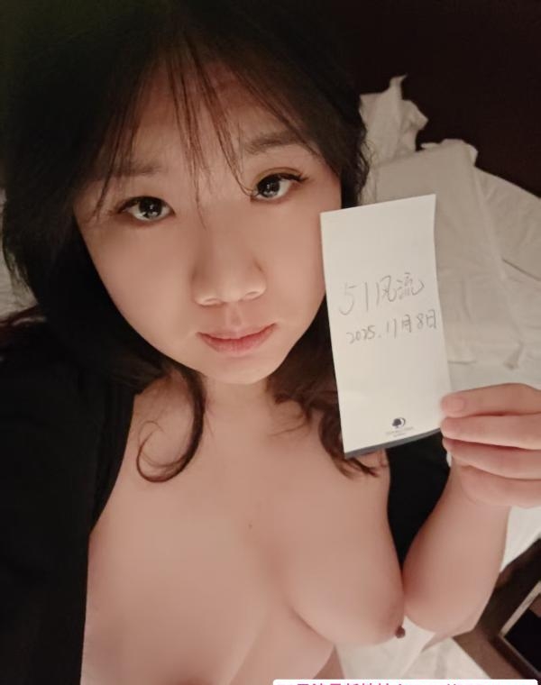 肉感甜妹小呱 3