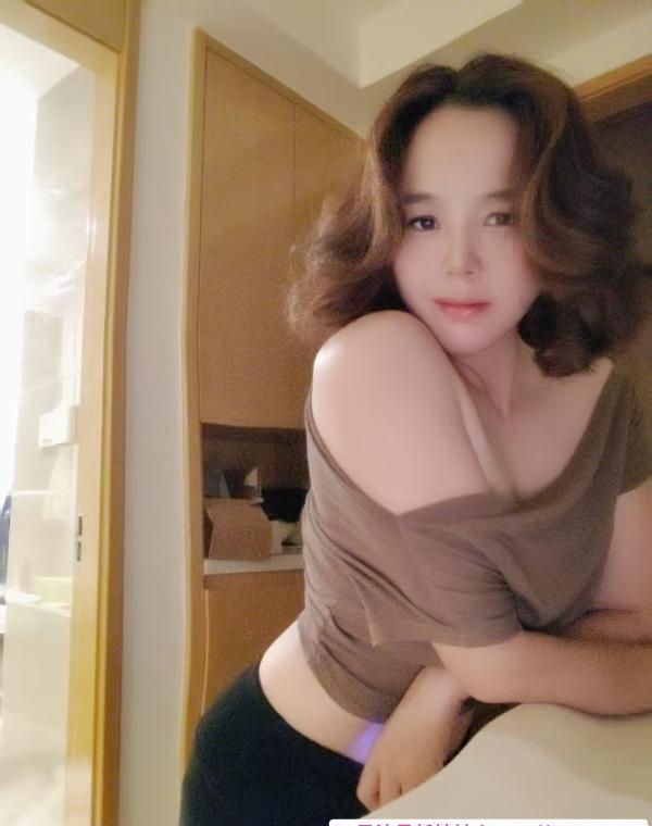 拱墅喷潮小骚妇 3