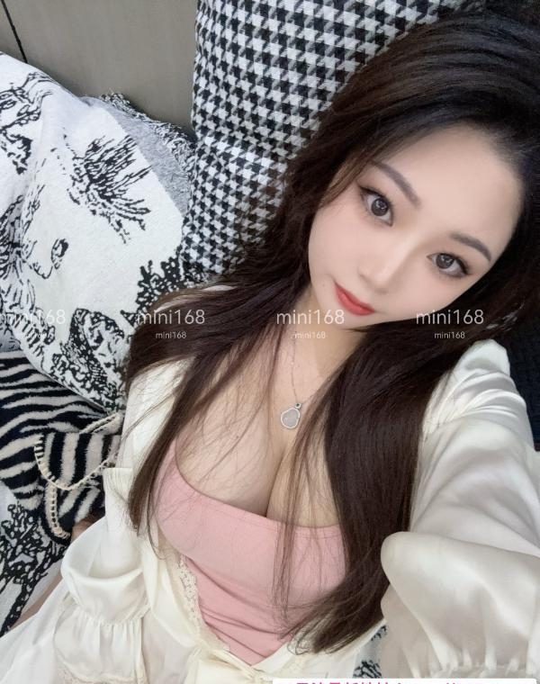 拱墅大胸萝莉初体验 4
