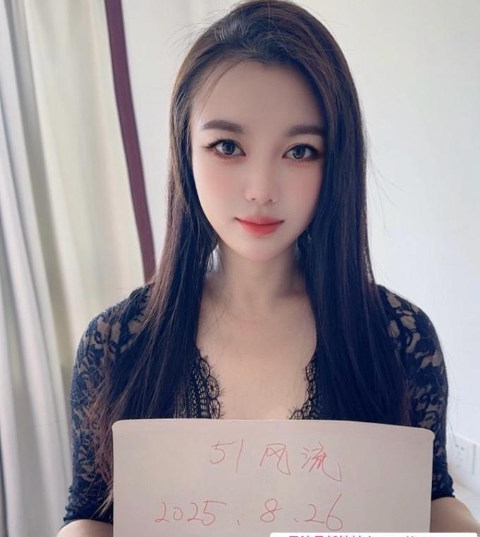性感情趣黑丝乔乔 4