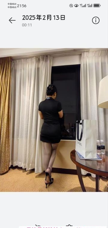 服务系人妻熟女 4