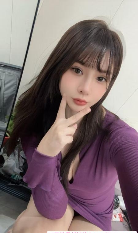 大胸美女炮架子 4