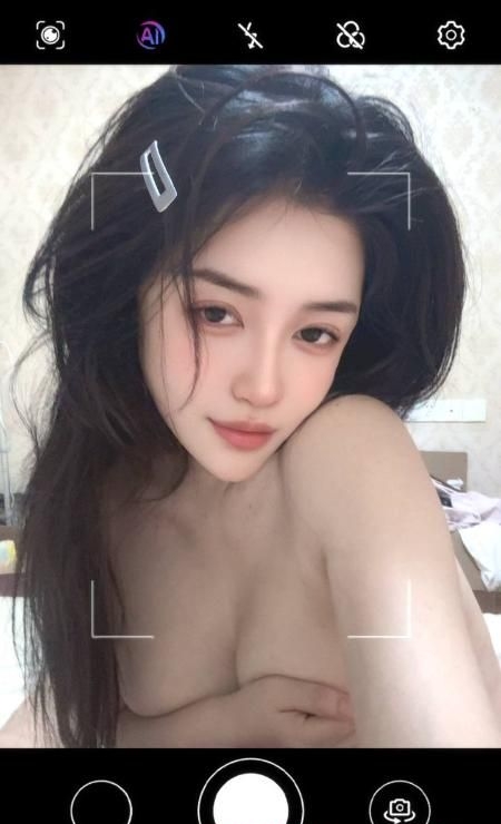 体验风骚美乳御姐 1