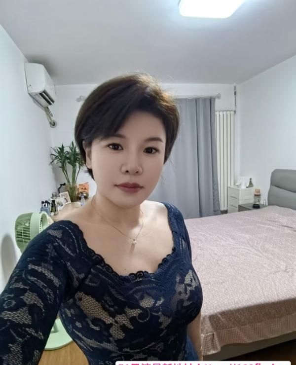 平乐园风骚韵味少妇 1