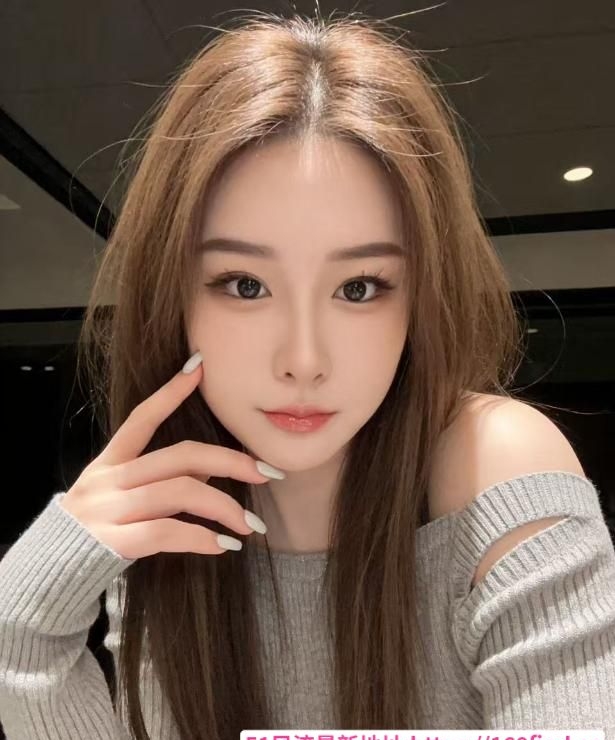 三通美女极品美臀 1