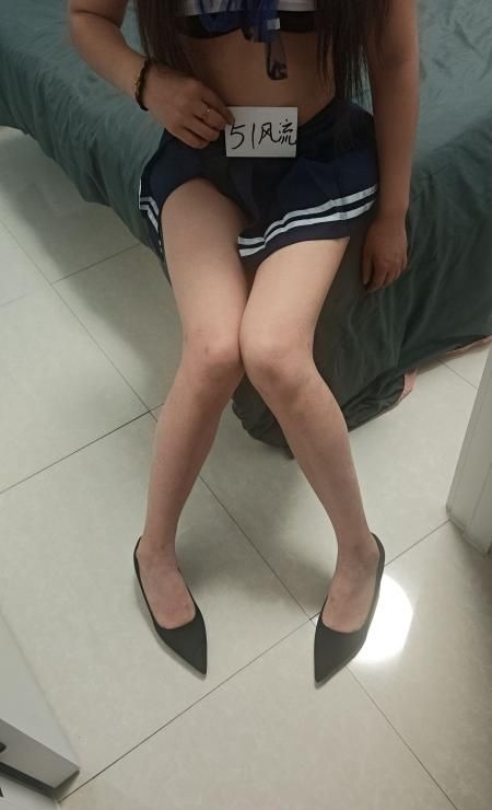 河北苗条黑丝垚垚 2
