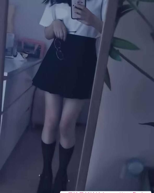 00后气质小妹 3