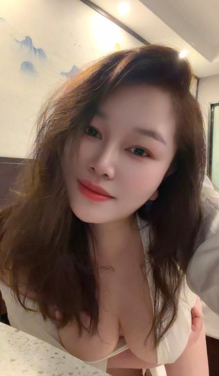 SM巨乳蜜桃臀少妇 3