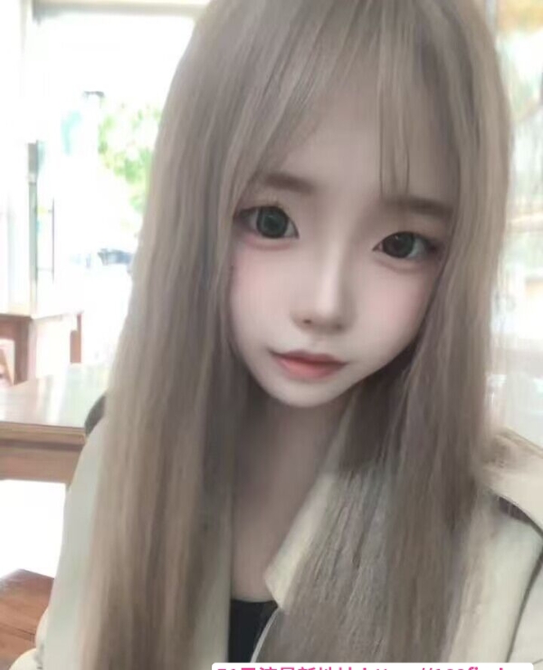 兼职刚下海嫩妹07年 4