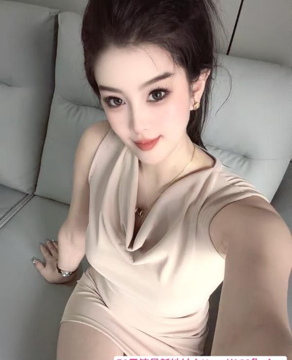 南开维吾尔族古丽娜扎 1