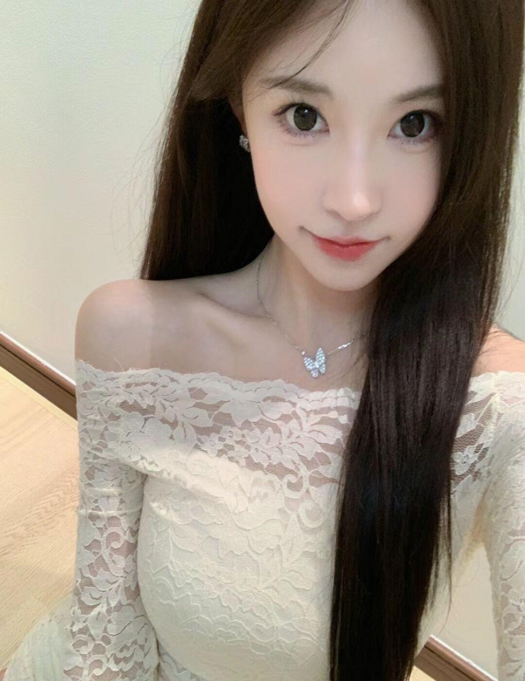 苏州市 清纯好看的妹子，谁不想搞 1