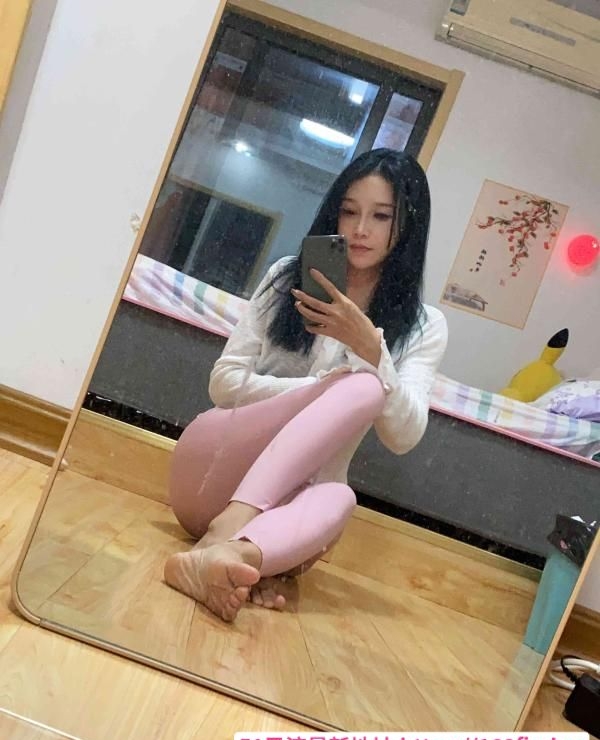秦淮婷儿 1