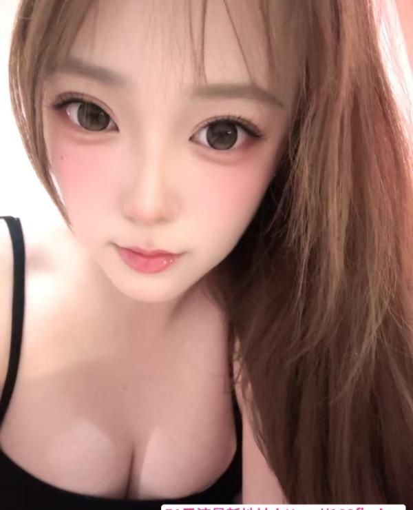 性感大胸女友 1