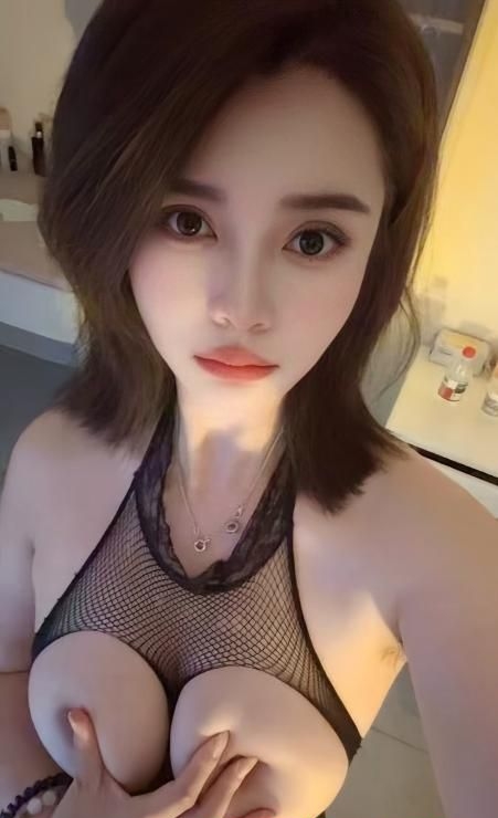 闵行丰满小骚妇暖暖 4