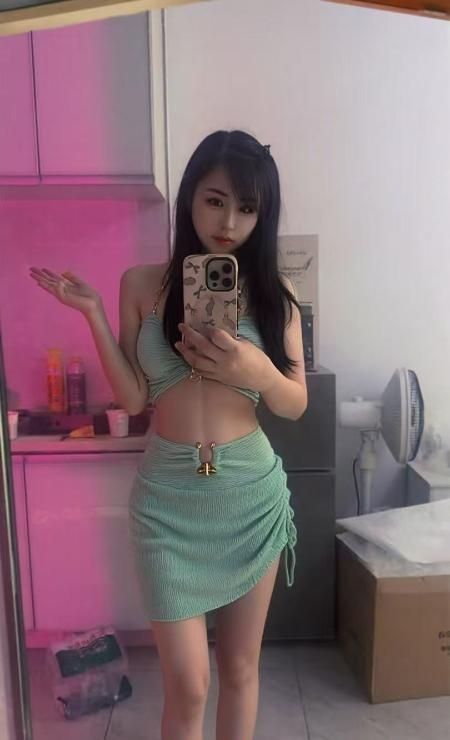 大学城骚女莞式服务 4
