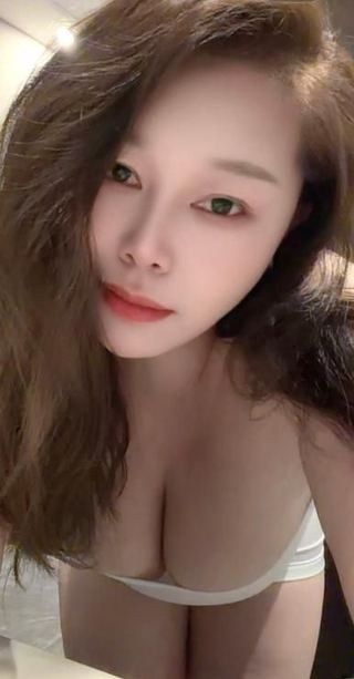 SM大奶美穴小少妇