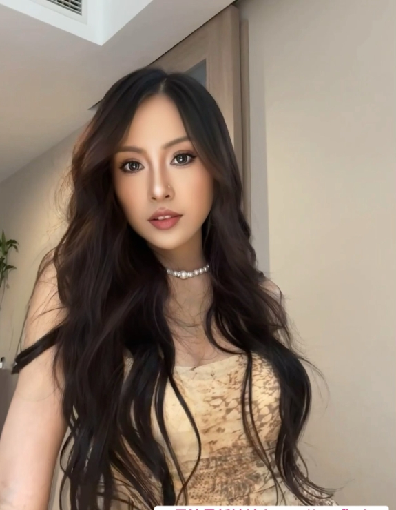 蜜桃臀爱健身的小姐姐 2