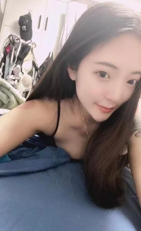 中项口爆极品美女 3