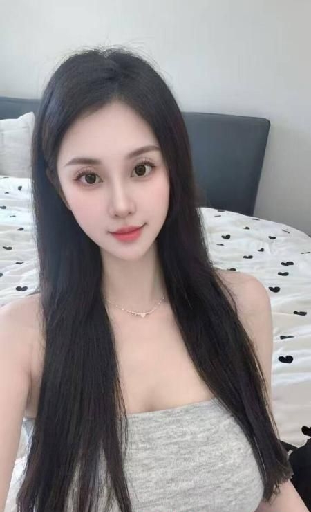 太仓风骚翘臀妹子 4