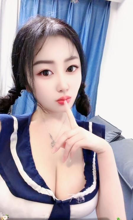 人妻露露 3
