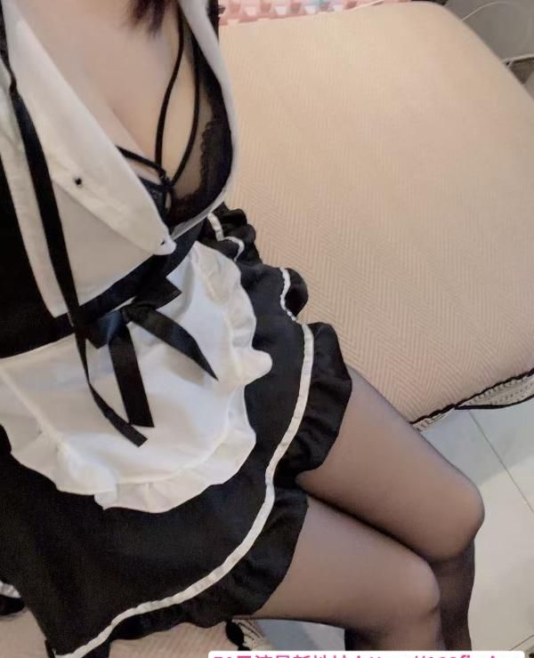 性感制服小姐姐 4