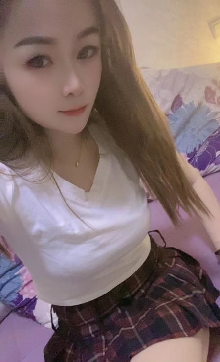 昆山娇小泡芙小姐 1